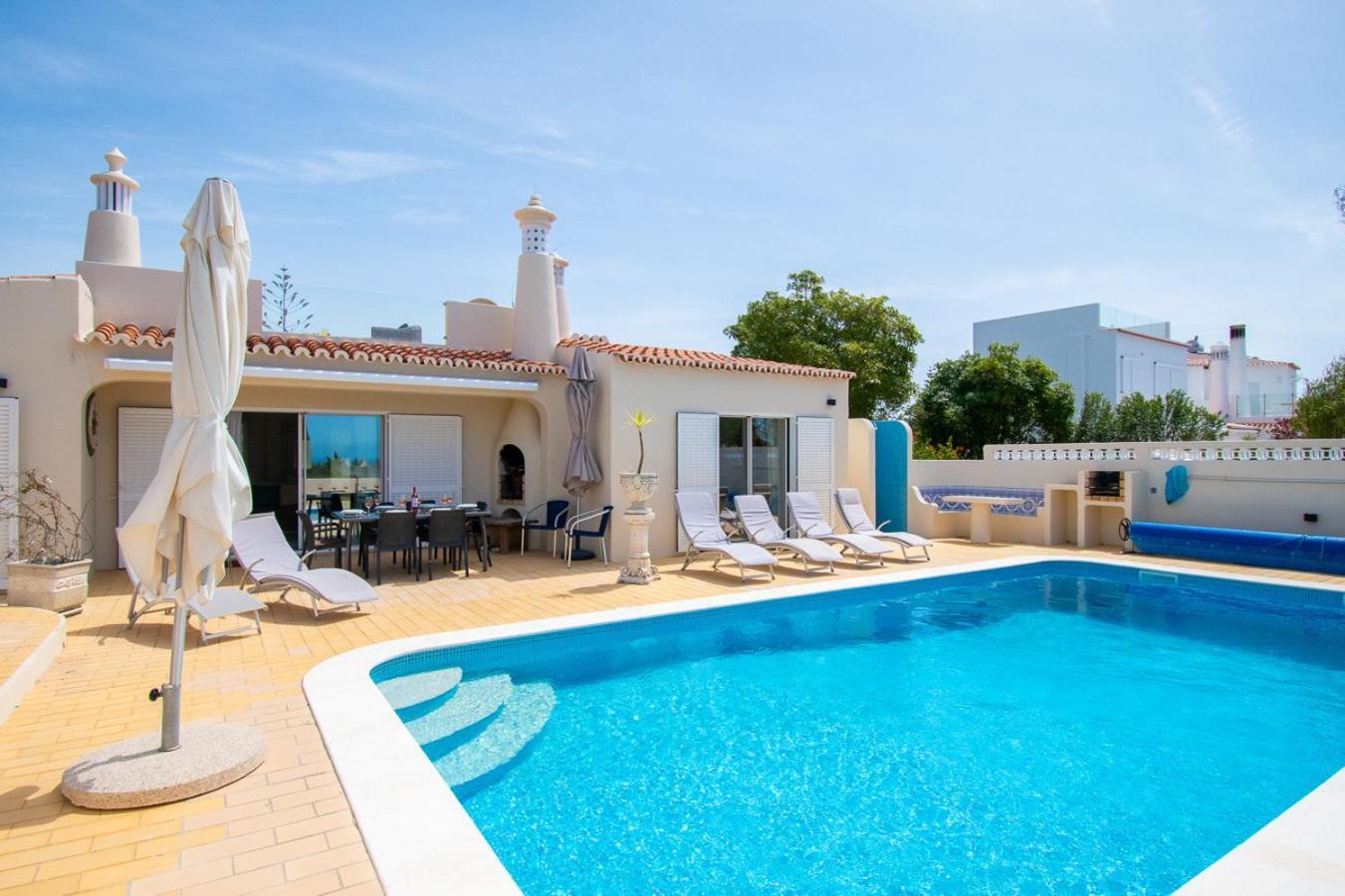 Villa 67 Adm - 3 Bed Walking Distance To Carvoeiro